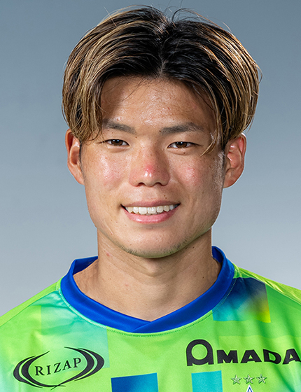 二田 理央