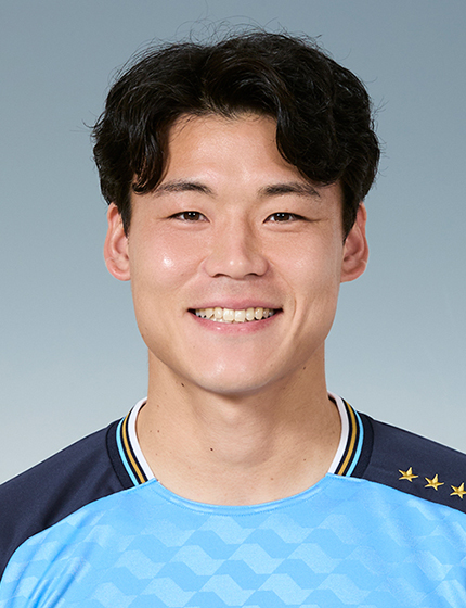 山﨑 浩介