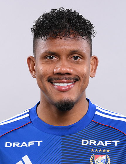 ジェイソン キニョーネス(横浜F・マリノス 背番号17) - Jリーグ 選手