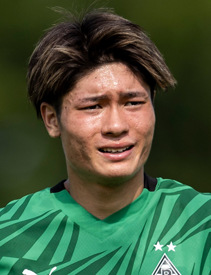 福田 師王(カールスルーエ 背番号13) - 海外サッカー 選手名鑑